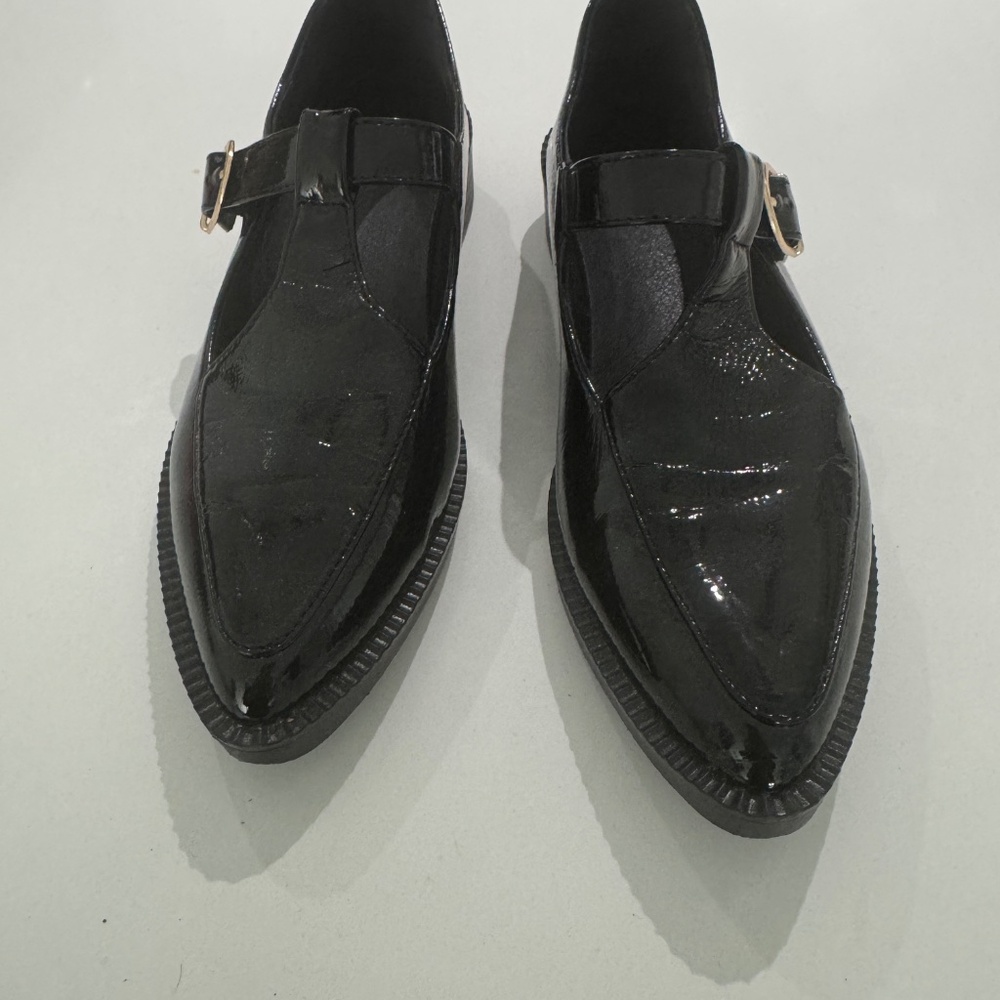 shoes - Picture 4 of 4